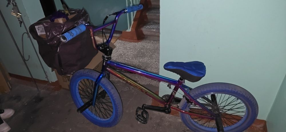 Продам bmx  kenli разноцтветный