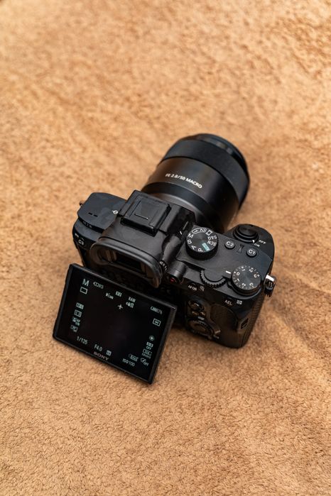 Срочно продам комплект с Sony a7iii торг