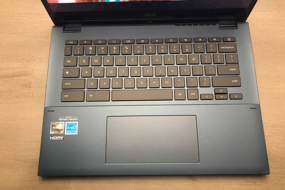 Ноутбук 2-в-1 Asus CM34 Flip – Ryzen 7120 / 8GB / 128 GB SSD / Ubuntu