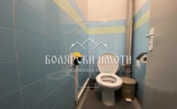 Дава се под наем Тристаен апартамент в Велико Търново, Център - 100 кв.м за 346.8 € - Снимка #12