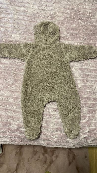 Много сладък космонавт на H&M р-р 68