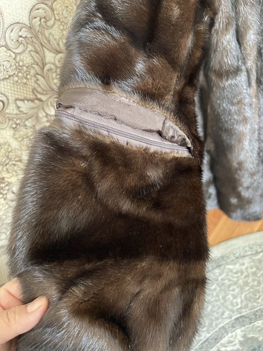 Продам норковую шубу