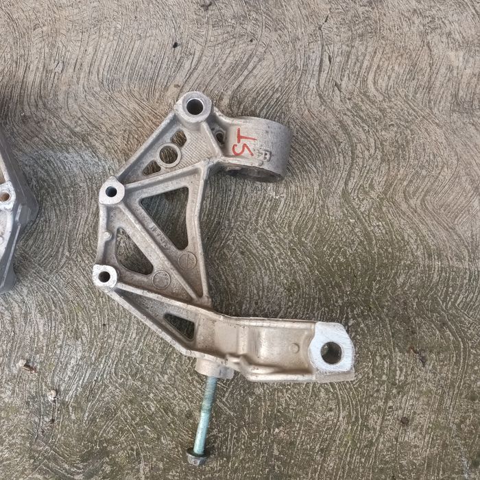 Suport brat inferior vw polo 9n skoda fabia