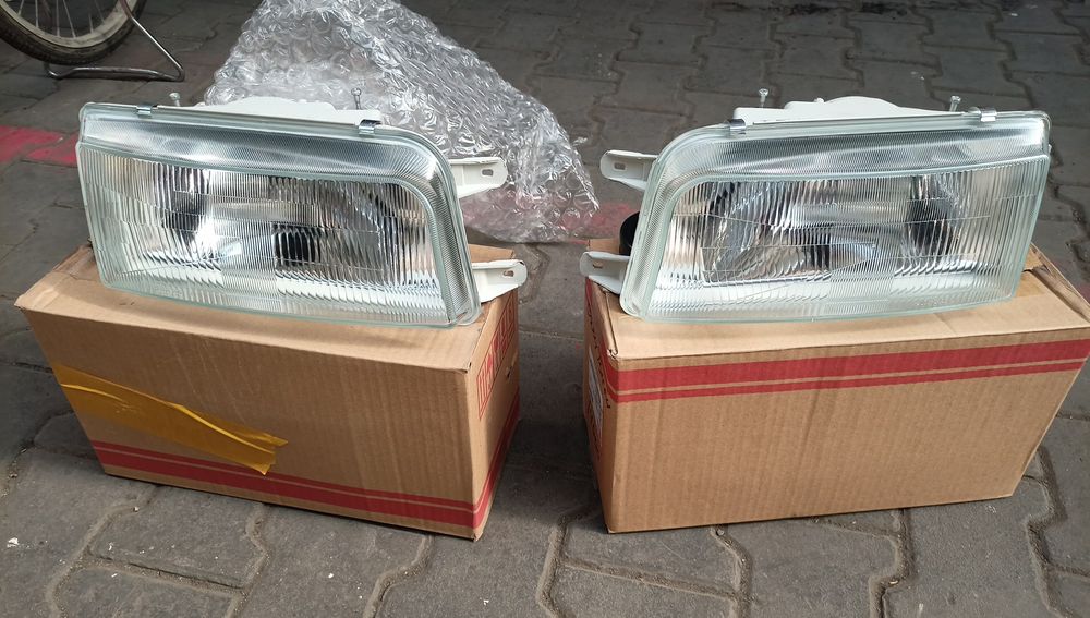 Фара Митсубиси спец вагон, спец рунер