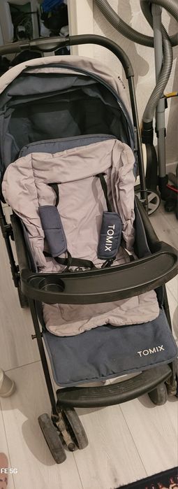 Продам коляску Tomix