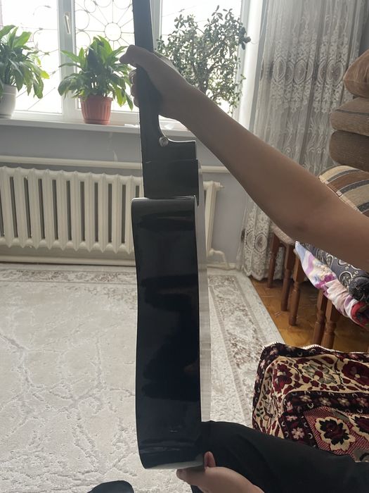 Продам гитара в хорошем качестве
