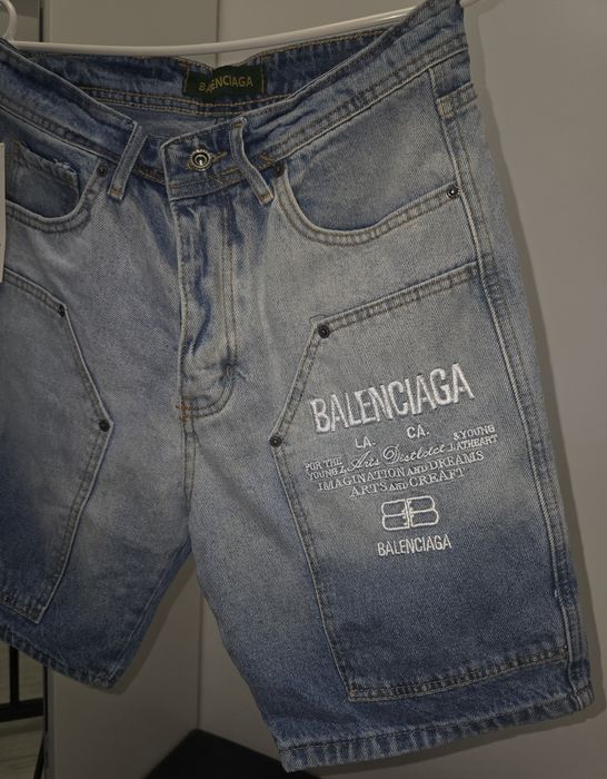 Blugi scurti - reducere Balenciaga  // dsquared2