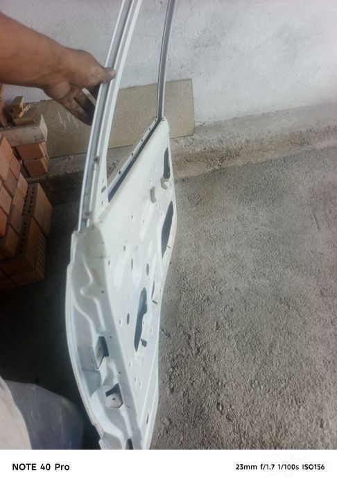 Damas eshik oldi pasajir taraf orqa oʻng taraf shafyor orqasi