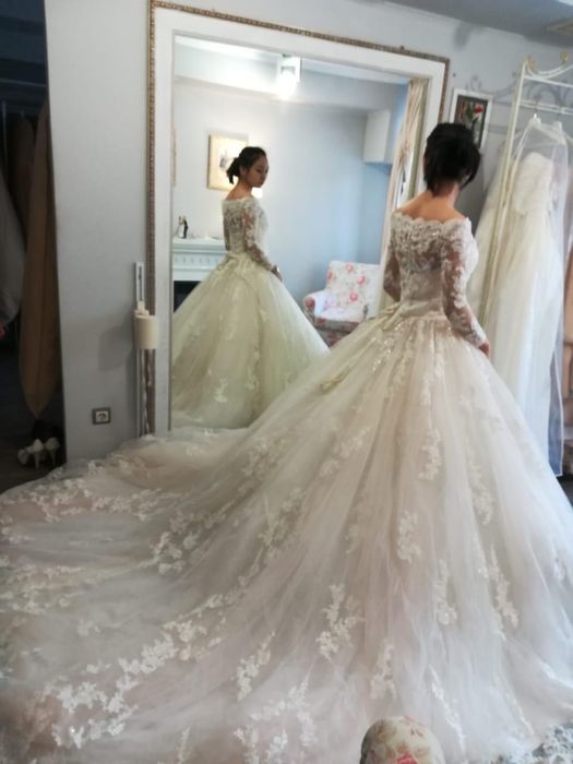 Свадебное платье