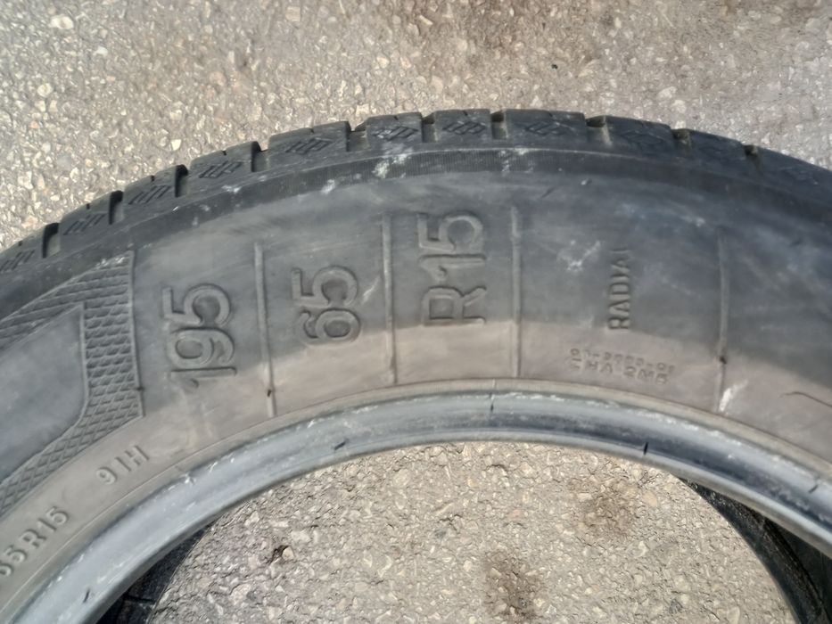 2 броя гуми клебер