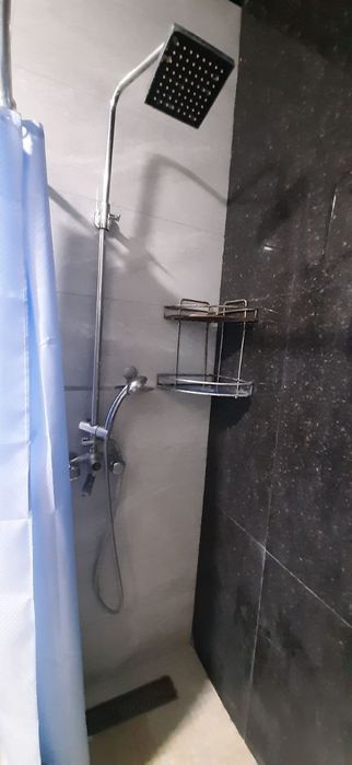 Kvartira arenda uzoq muddatga. Studiya qilingan.