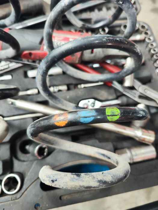 Предни пружини за Pasat cc