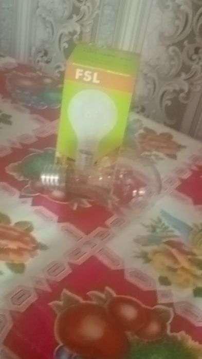 Лампочки новые 500вольт