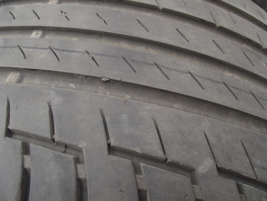 2 броя 295 45 20 Continental