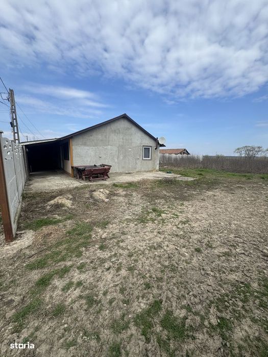 Casa 3 camere Smeeni