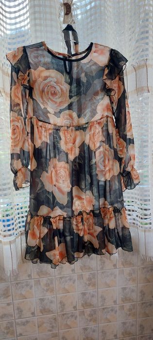 Шифоновое платье на девочку 7-8 лет