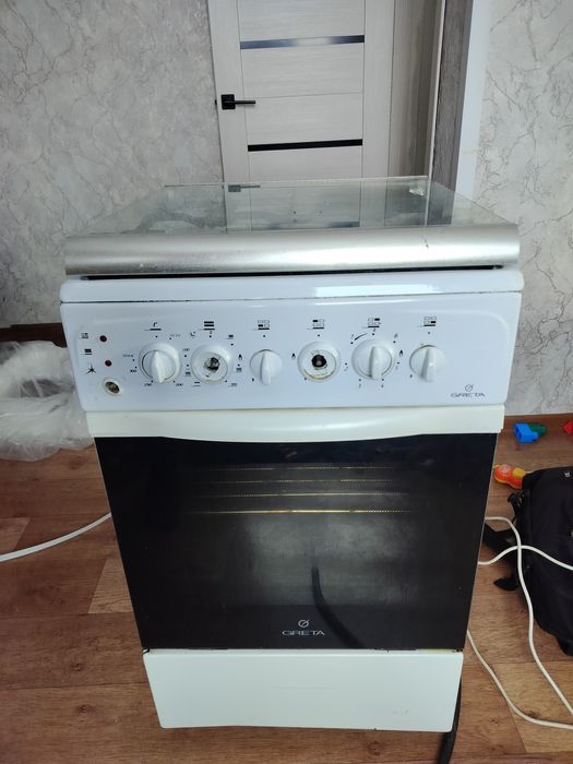 Продам газ плиту