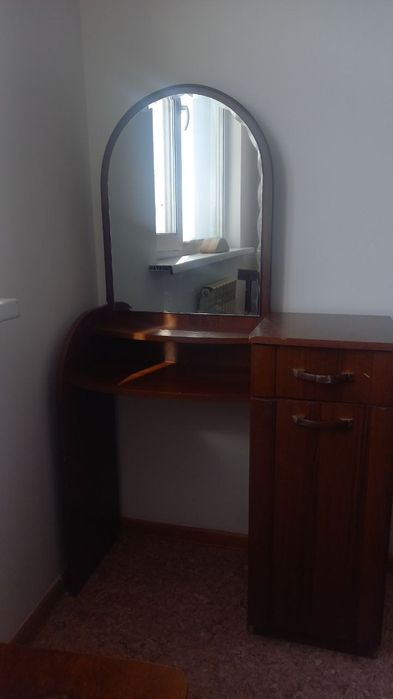 Спальний гарнитур