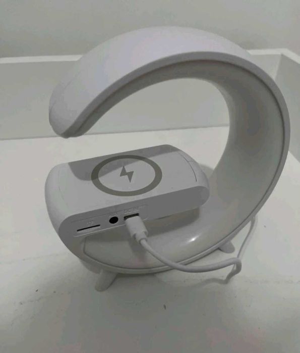 LED Лампа с безжично зареждане