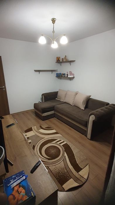 Apartament doua camere de inchiriat etaj 1