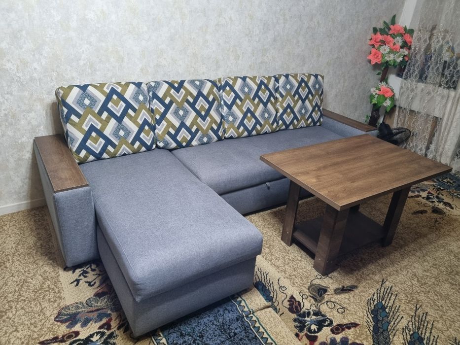 АТАМАНКА мини уголок +журналний стол