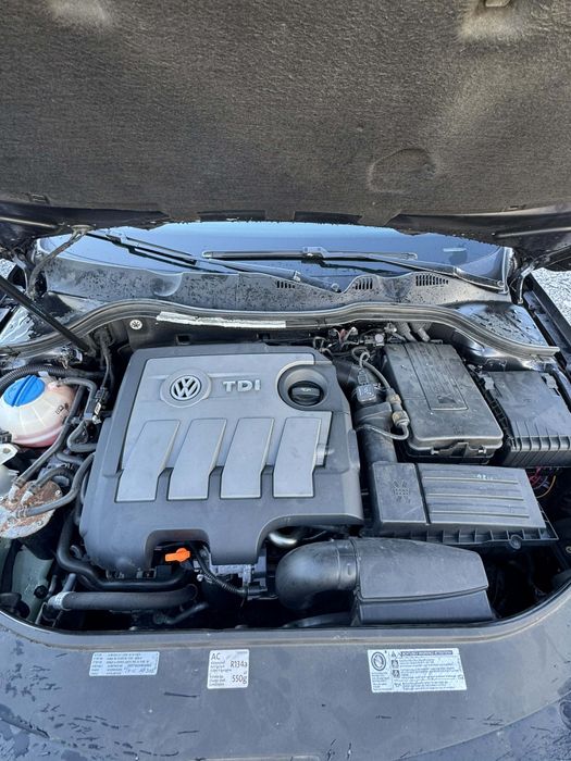 Volkswagen    Passat