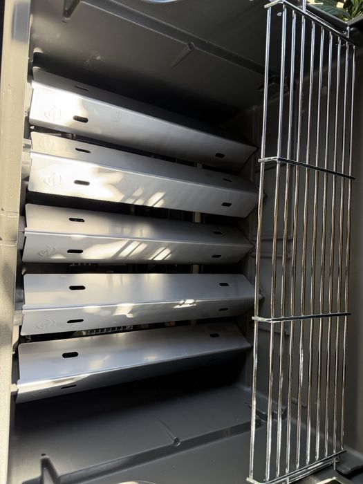 Grill Napoleon Rogue 425 Nou