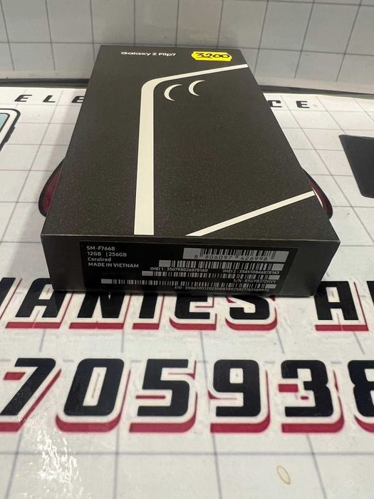 SAMSUNG Z Flip 7 REDUS 0 cicluri de incarcare 256gb/ Stephanies Amanet