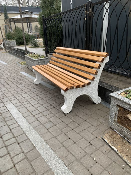 Скамейки бетонные для парков улиц и садов