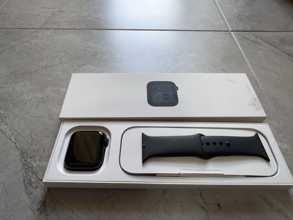 Apple Watch SE3 44mm Като нов 100% battery health