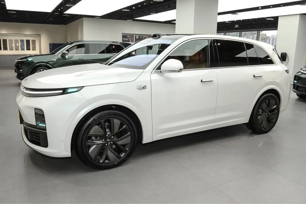 Lixiang Li 7 Ultra Restaylin 2025 Белый в наличии с Гарантией!