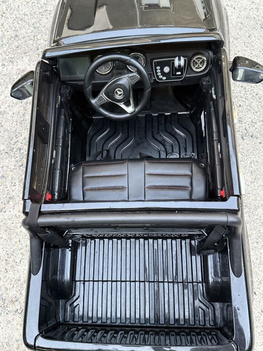 Mercedes X-Class двуместен