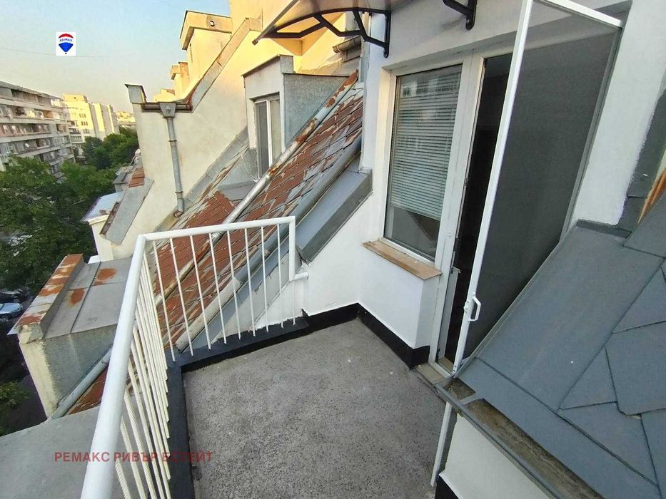 Дава се под наем Едностаен апартамент в Русе, Широк център - 64 кв.м за 204 € - Снимка #5