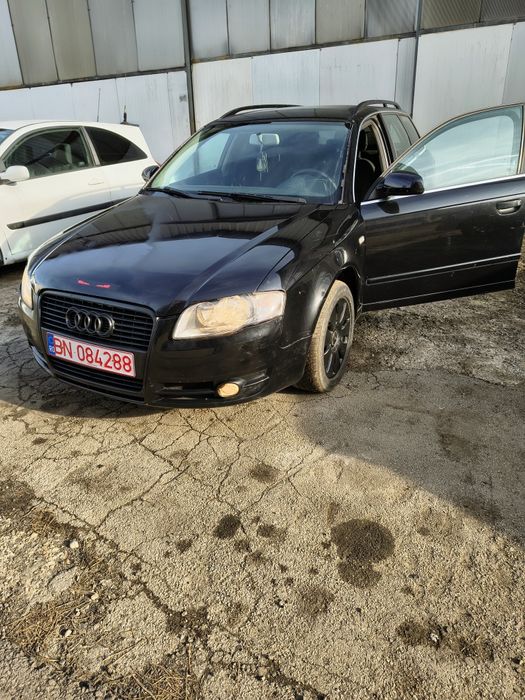 Vând Audi A4  recent înmatriculat