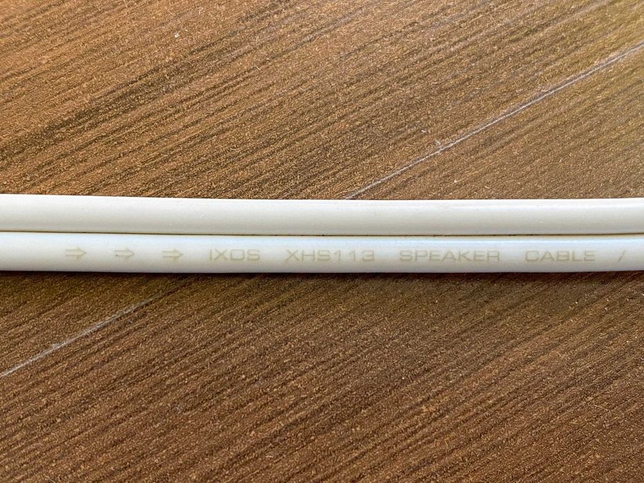 Качествен кабел за букшелф тонколони IXOS XHS113 OFC