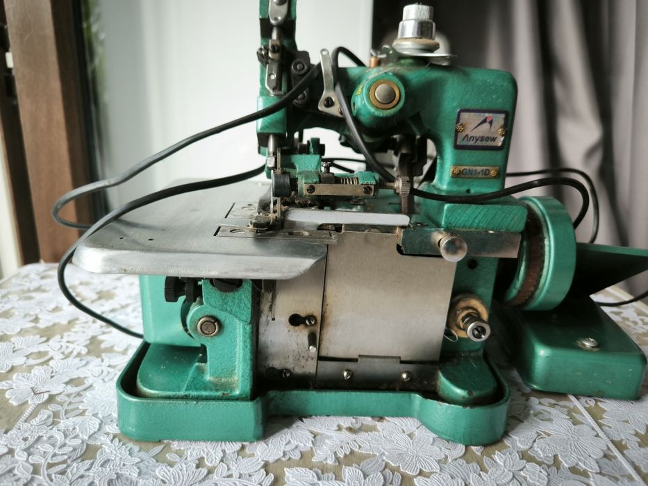 Оверлок бытовой GN1-1D