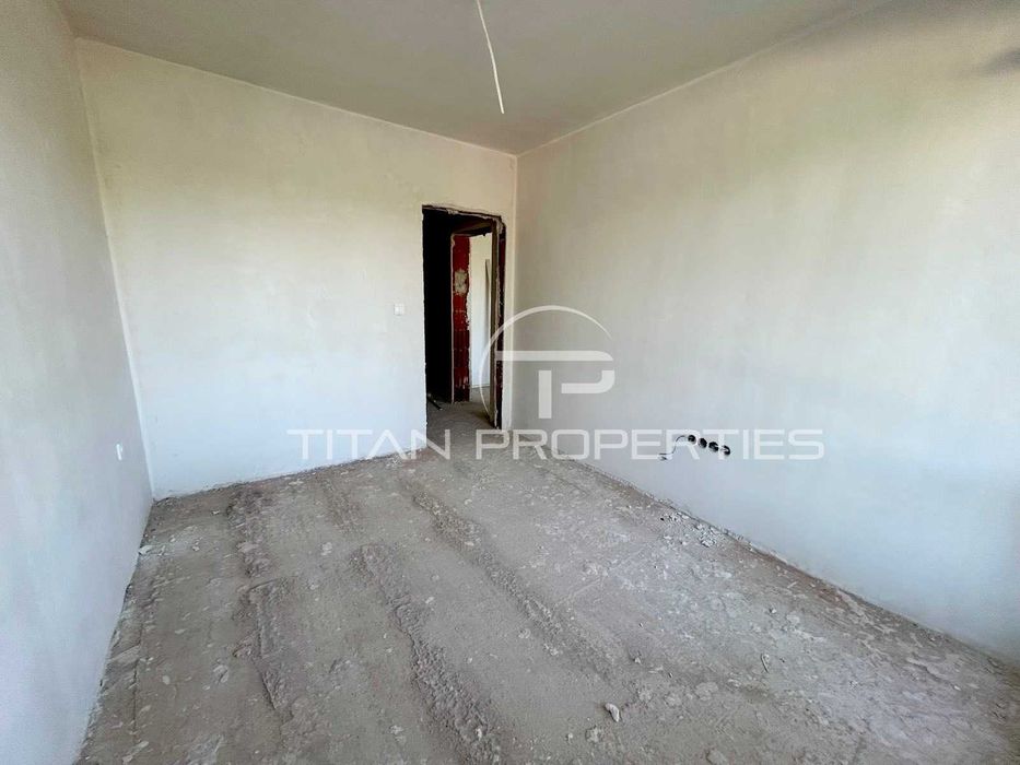 Продава се Двустаен апартамент в Пловдив, Остромила - 68 кв.м за 1543 €/кв.м - Снимка #3