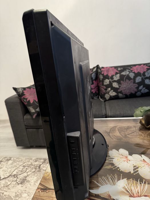 Телевизор Тошиба 32 инча