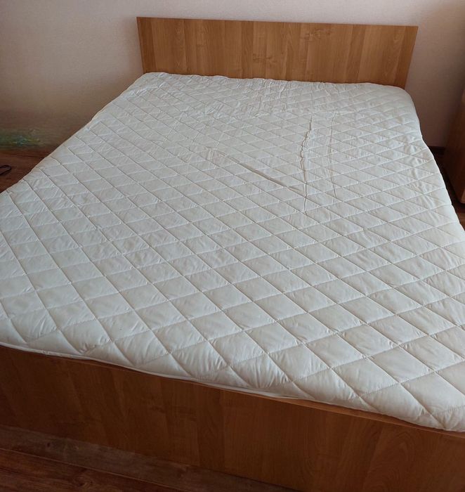 Кровать двуспальная