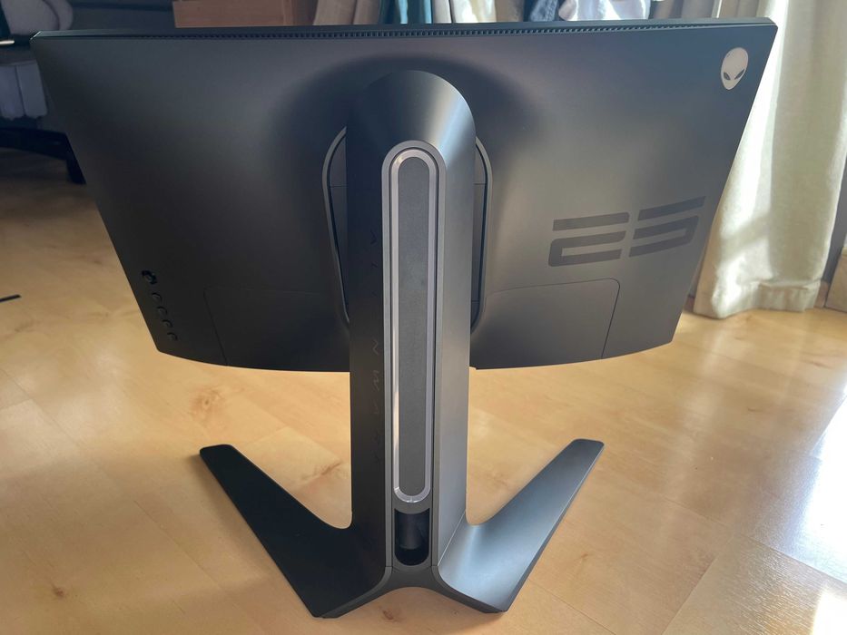 монитор Alienware AW2521HF 240hz