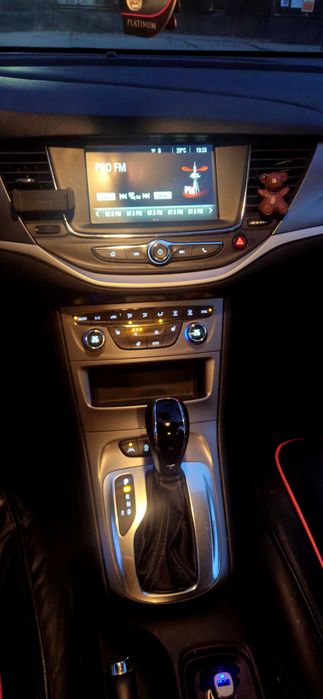 Opel Astra k automată