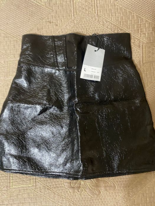 Продаеться куртка zara