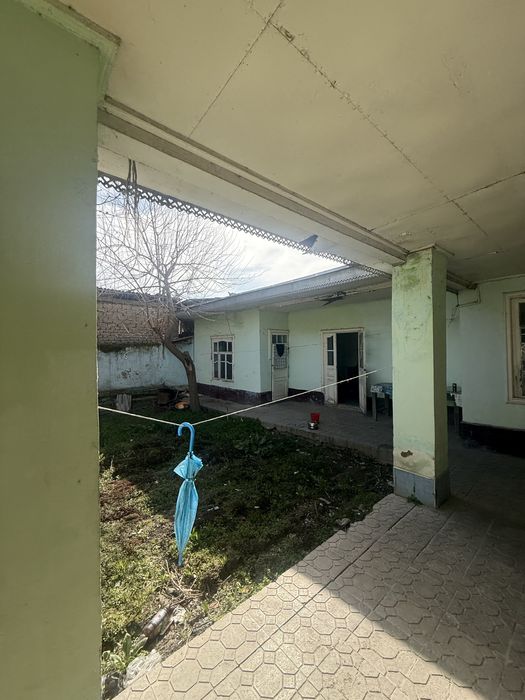 Uy Sotiladi 3,5 sotix Kitob sentridan