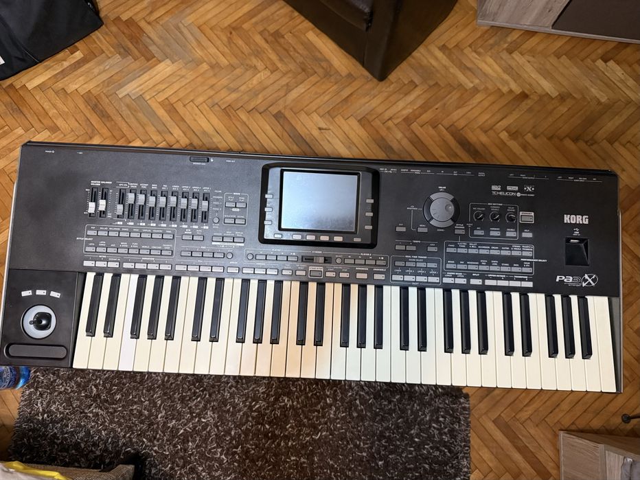 Korg PA3X 61 keys (clape)