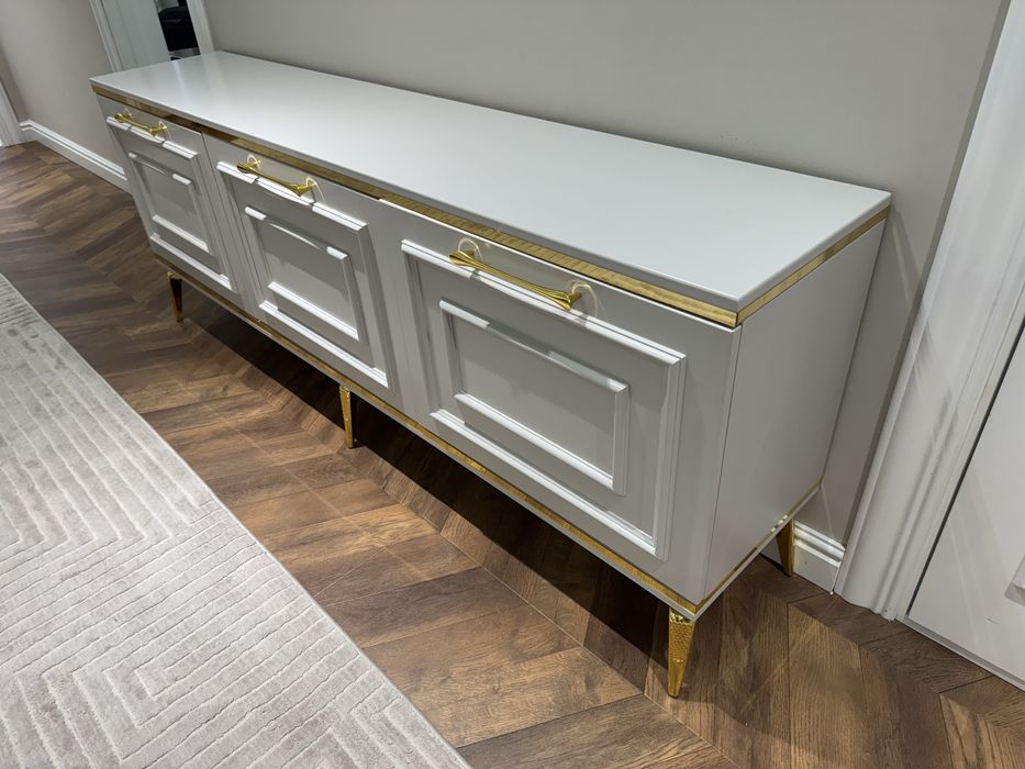 Тумба под телевизора. МДФ, крашенный