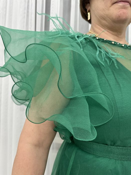 Продам шикарное платье