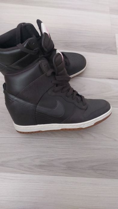 Спортни кецове с платформа