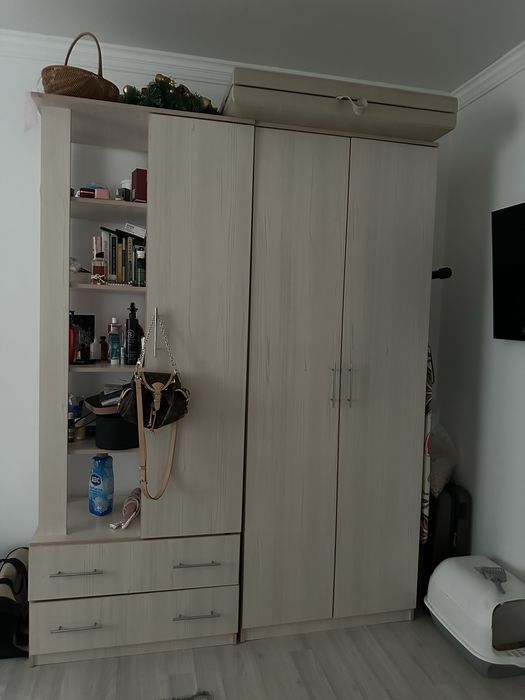 Продам шкаф в спальную