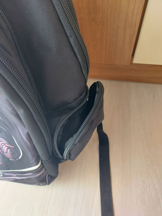 Ученическа раница-30лв.