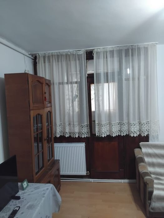 Inchiriez garsoniera turnu magurele ultracentral